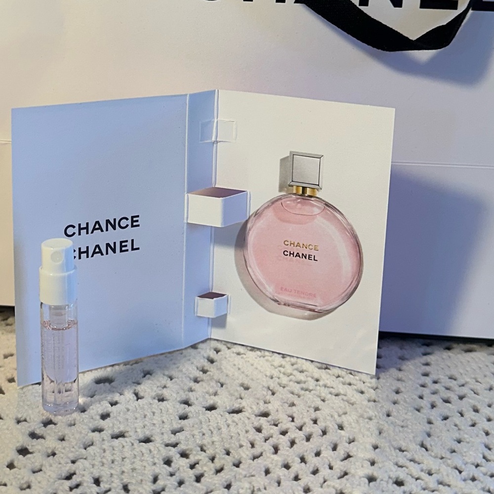 2/$20 CHANEL Chance Eau Tendre Sample 1.5ml - Picture 2 of 3